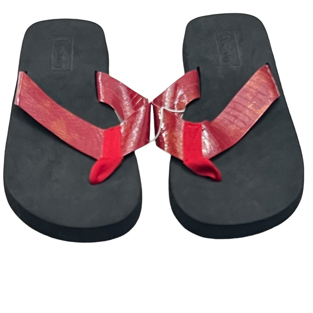 SHOES - Relativity - flip flops NWOT #SB1